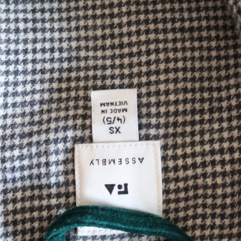 Kids Green Jacket - Picture 5 of 8